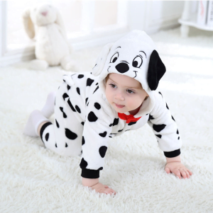 Dalmatisk baby pyjamakombination